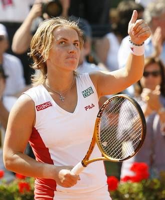 كوزنتسوفا تحيي الجمهور 