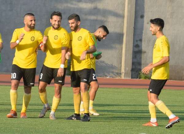 لاعبو البرج