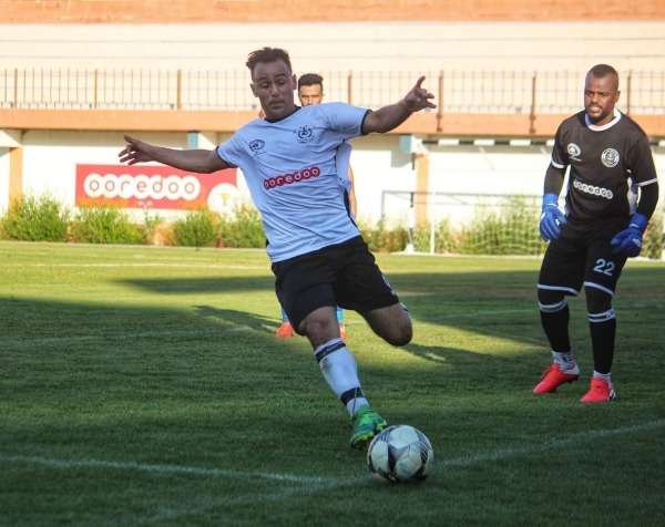 لقاء الصداقة والشاطئ