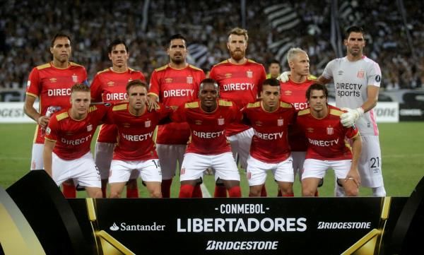 فريق إستوديانتس لابلاتا 