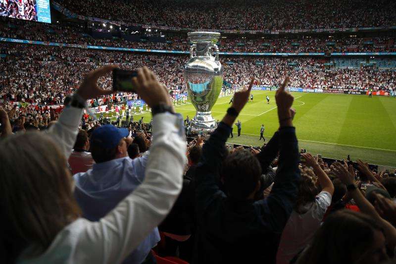 جماهير اليورو
