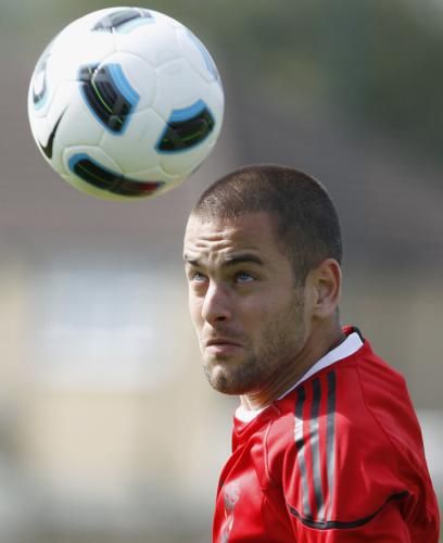 2010-08-18t111458z_01_pnn08_rtridsp_3_soccer-europa_reuters