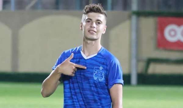 عماد فحجان صاحب هدف الفوز