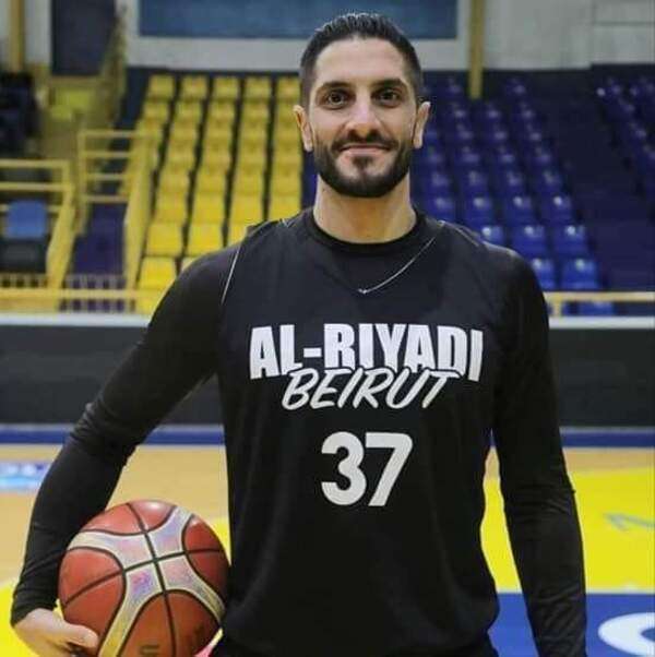 مازن منيمنة