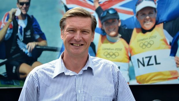 أليكس باومان