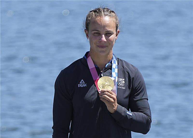 ليزا كارينجتون 