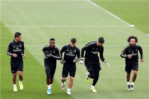 لاعبو ريال مدريد 