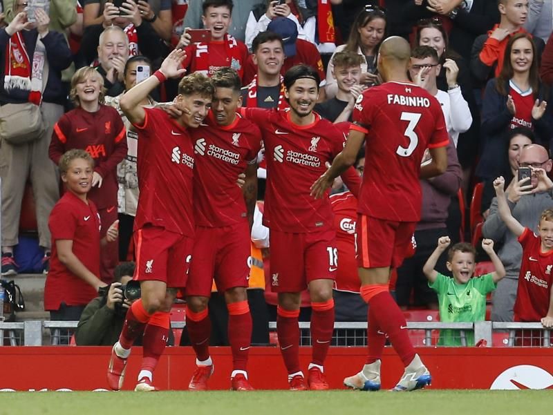 لاعبو ليفربول 
