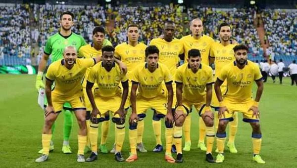 لاعبو النصر 