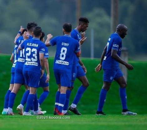 لاعبو الهلال