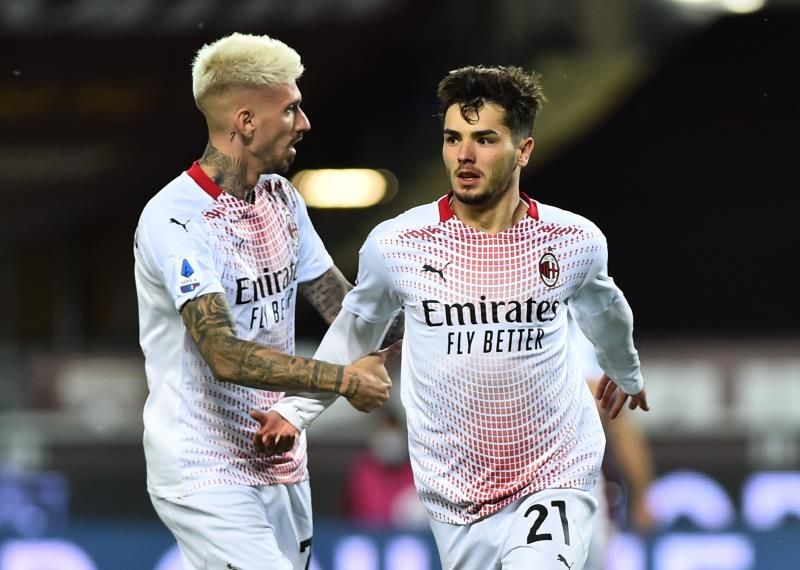 لاعبو ميلان