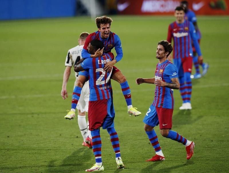 لاعبو برشلونة