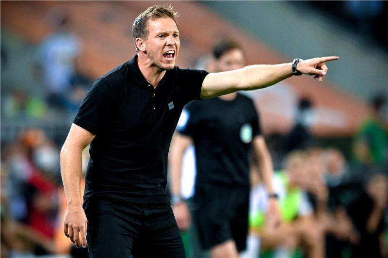 جوليان ناجلسمان