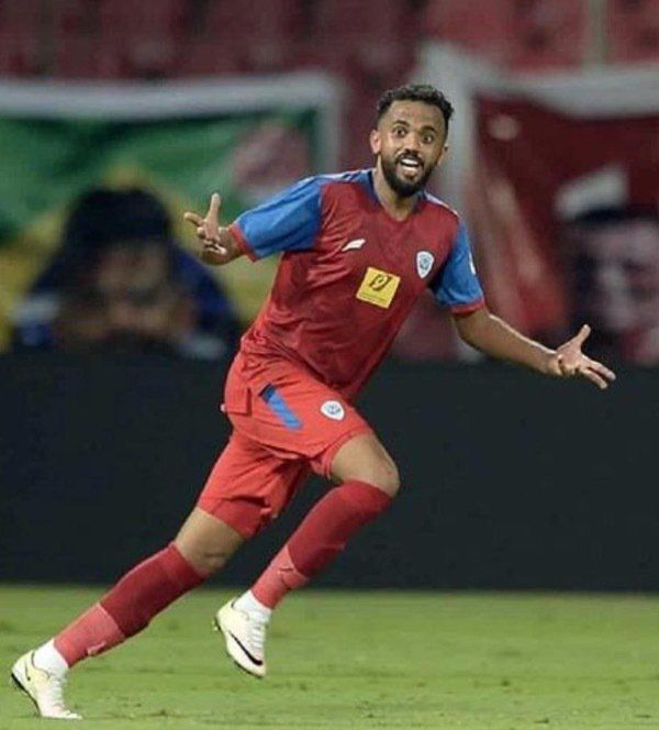 عمار النجار 