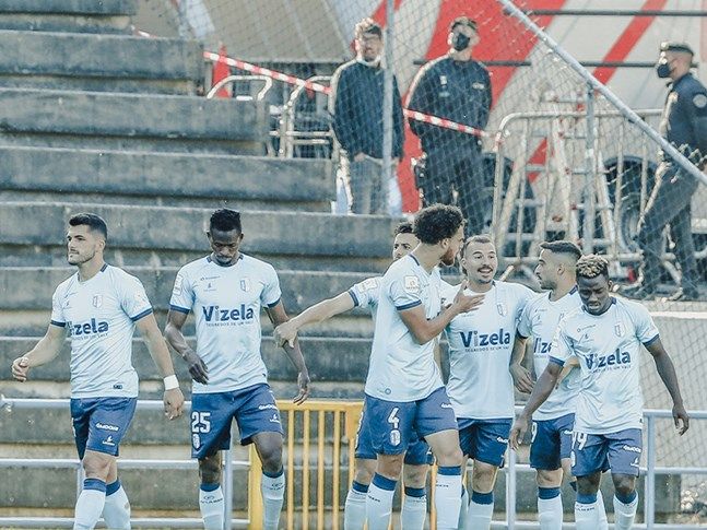 لاعبو فيزيلا 