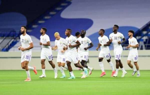 العين