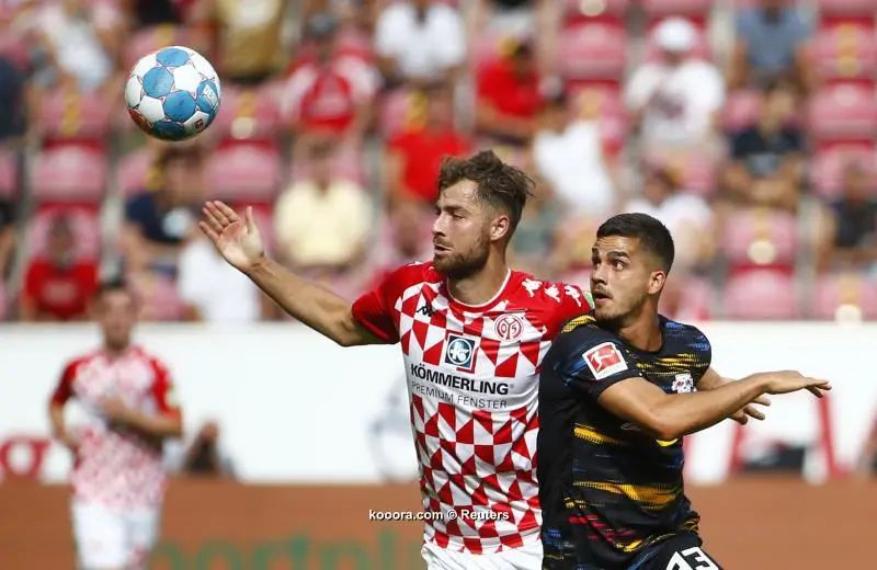 ?i=reuters%2f2021-08-15%2f2021-08-15t145042z_1970517759_up1eh8f158g7w_rtrmadp_3_soccer-germany-mai-rbl-report_reuters