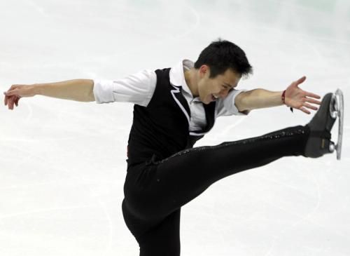 2011-04-272011-04-27t124326z_01_mos212_rtridsp_3_figure-skating-world_reuters