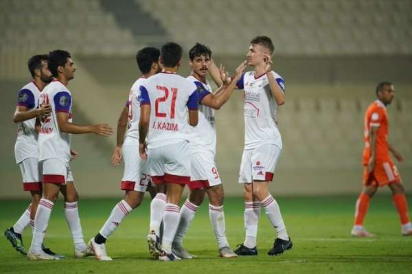 لاعبو الشارقة 