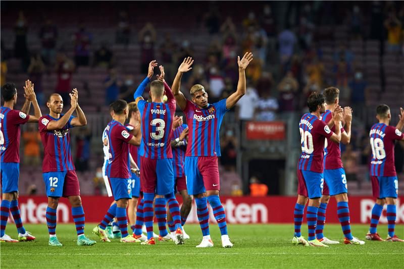 لاعبو برشلونة