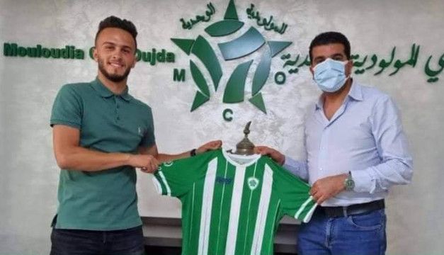 من تقديم اللاعب