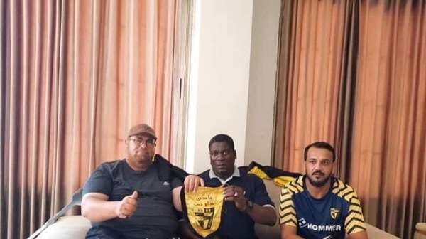 صالح رحيل يتوسط مسؤولي دارنس