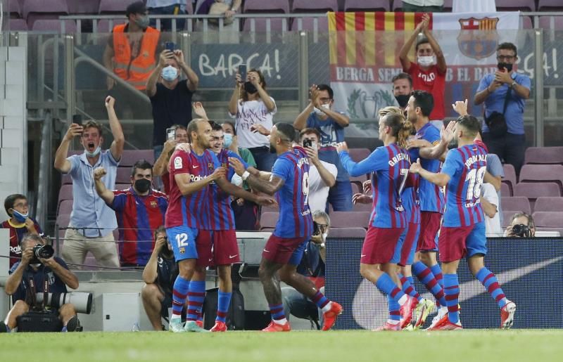 لاعبو برشلونة