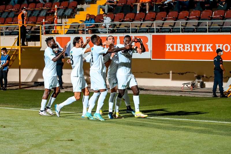 لاعبو ألتاي سبور