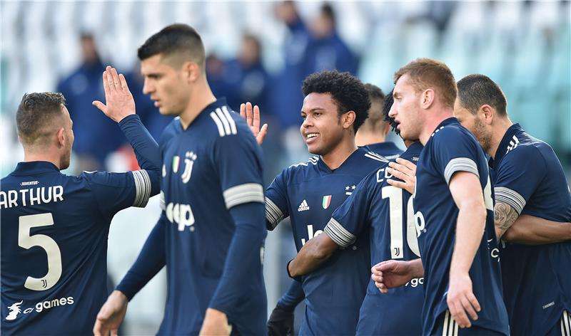 لاعبو يوفنتوس