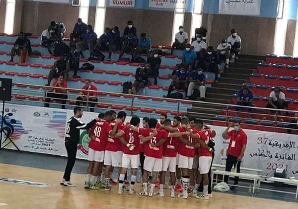 لاعبو الأهلي