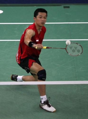 2011-01-222011-01-22t073427z_01_jak01_rtridsp_3_badminton-malaysia_reuters
