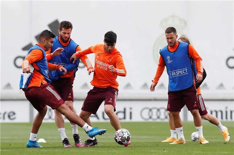 لاعبو ريال مدريد - أرشيفية