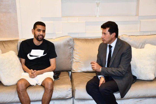 وزير الرياضة ومؤمن زكريا