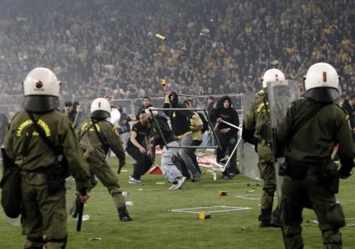 2011-04-302011-04-30t213200z_01_ath01_rtridsp_3_greece_reuters