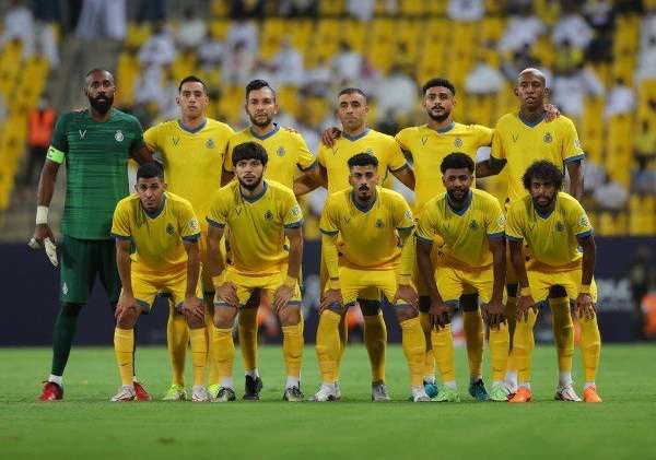لاعبو النصر 