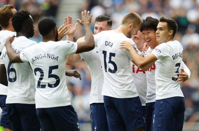 لاعبو توتنهام 