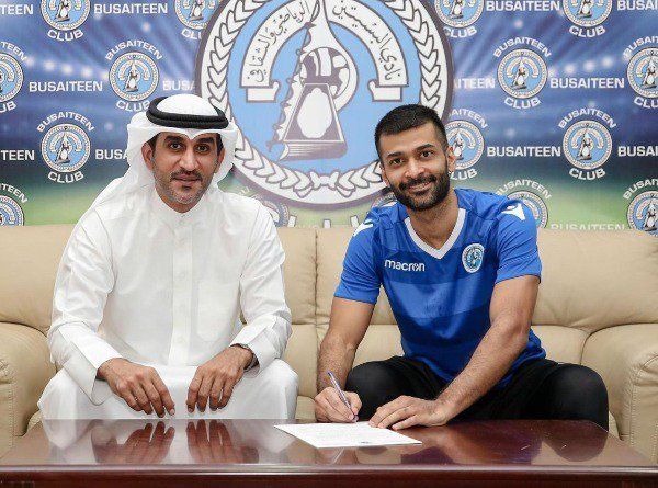 أثناء توقيع العقود