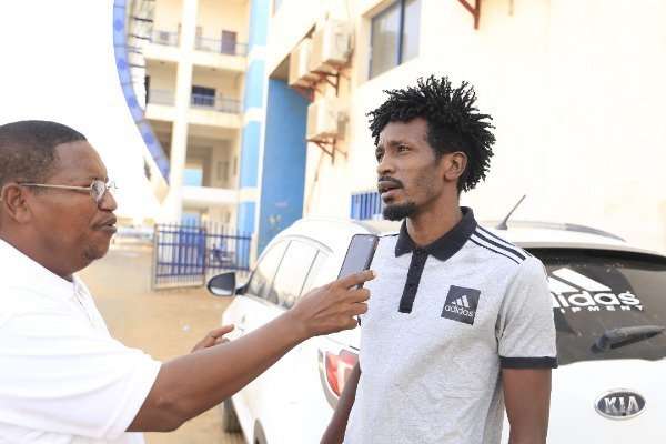 مجاهد فاروق مع مراسل كووورة