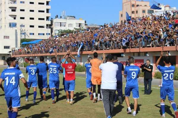 فرحة لاعبي شباب رفح