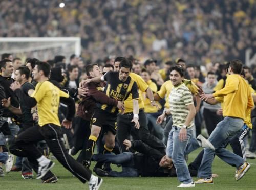 2011-04-302011-04-30t221033z_01_ath09_rtridsp_3_soccer-europe-greece-cup_reuters