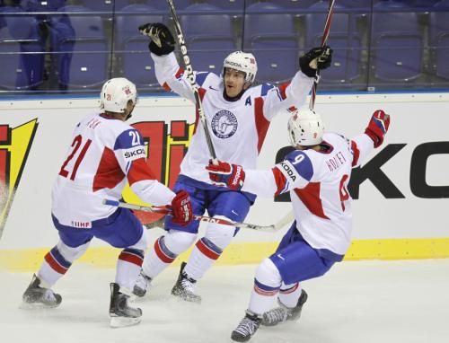 2011-05-022011-05-02t154215z_01_pej01_rtridsp_3_ice-hockey-world_reuters