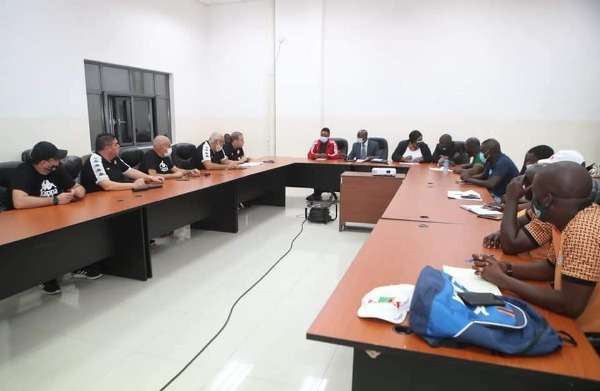 الاجتماع الفني لمباراة تونس وزامبيا