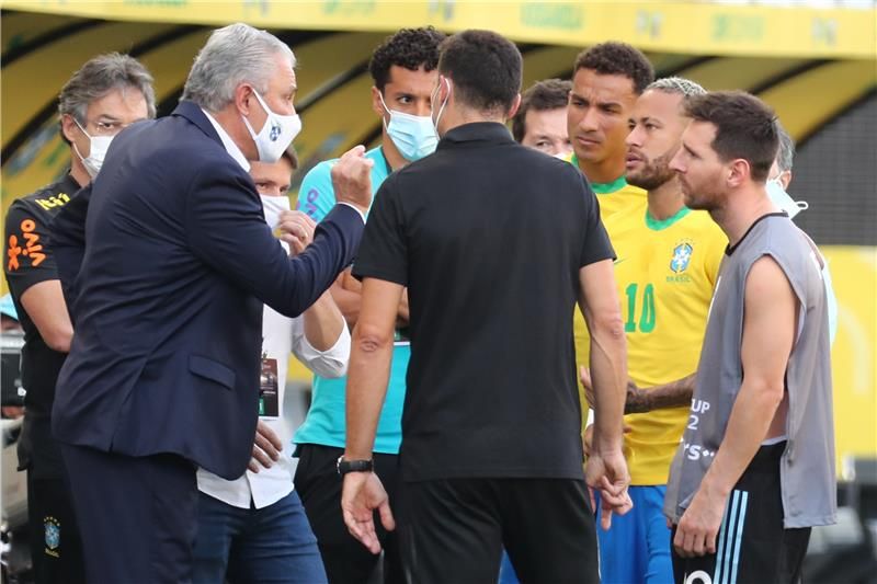 من أحداث المباراة