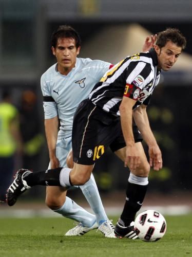 2011-05-022011-05-02t193004z_01_gsp01_rtridsp_3_soccer-italy_reuters