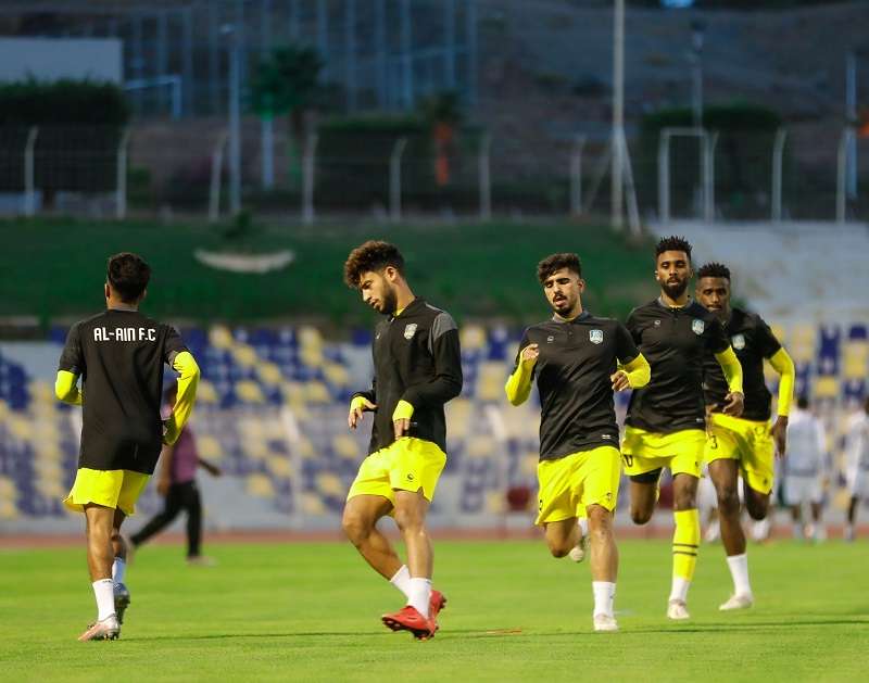 لاعبو العين 