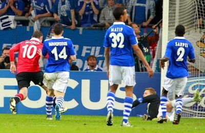 صورة أرشيفية لمباراة مانشيستر يونايتد وشالكة في دوري أبطال اوروبا
