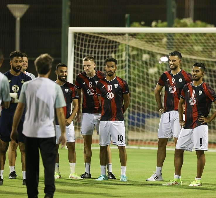 لاعبو الأهلي