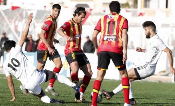 لقاء سابق بين الفريقين