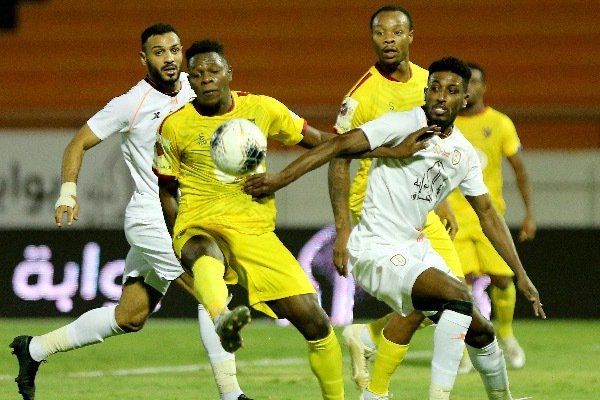 من مواجهة سابقة بين الفريقين 