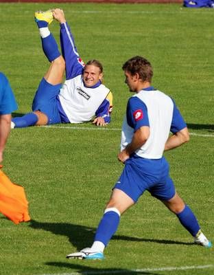  شفشينكو  ( يمين ) واندريه فورونين ( يسار )